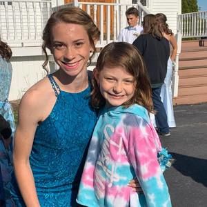 Meet your Posher, Elizabeth